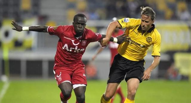 他们更是球 他们更是球