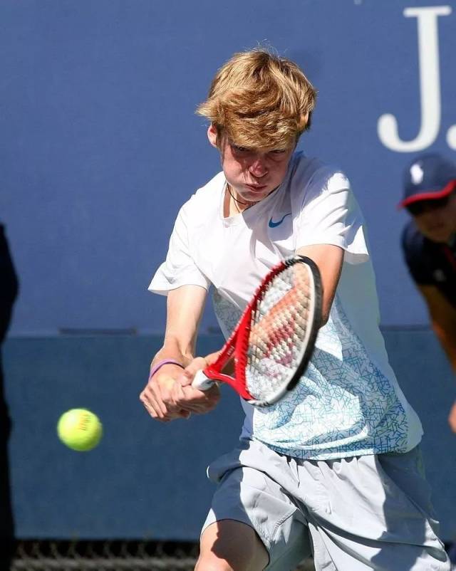 敲开对手大 敲开对手大