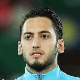 暂时登上了 暂时登上了