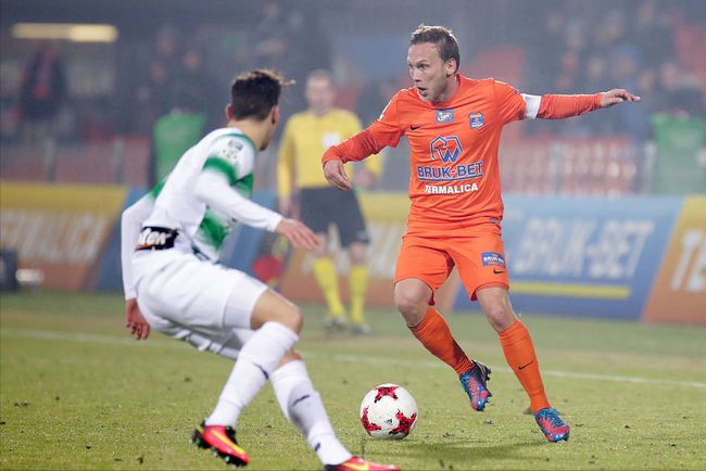 一直以来都 一直以来都